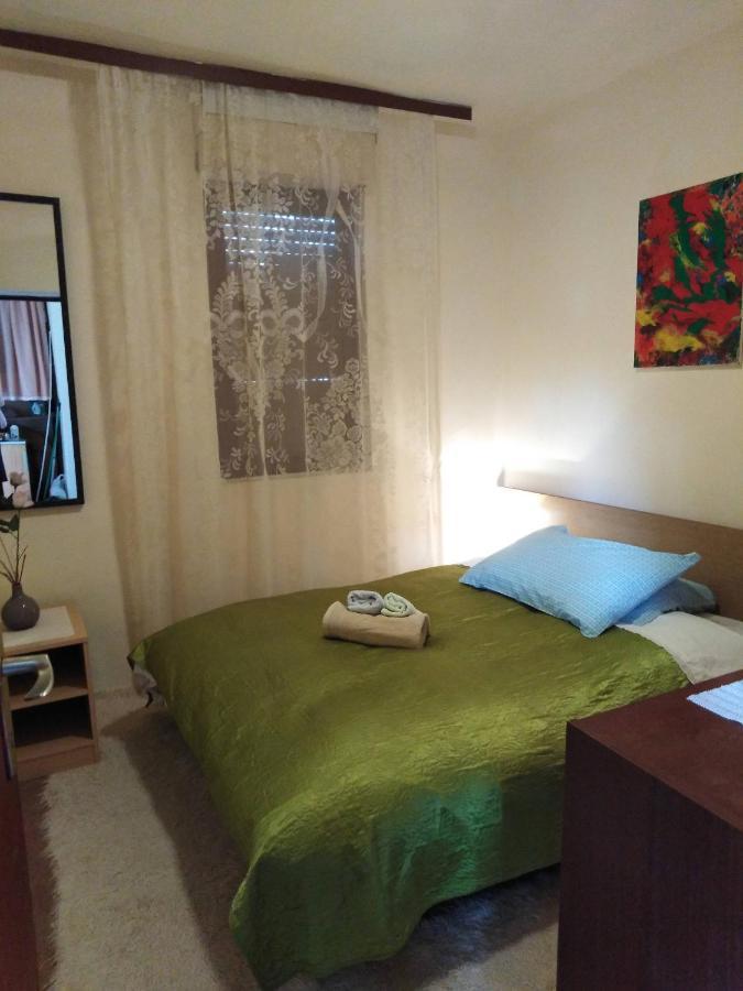 Pero apartman Villa Sukošan Exterior foto